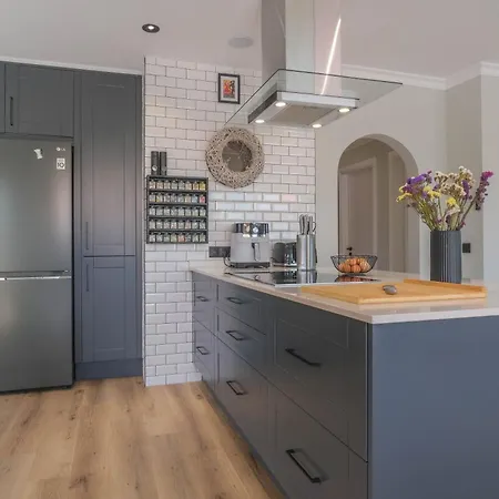 Villa Casa Talay 4 Bedroom Pool - Meia Beach, *